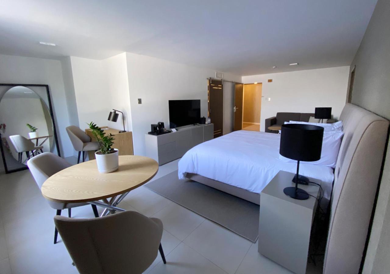 Eurobuilding Tama San Cristobal Hotell Exteriör bild