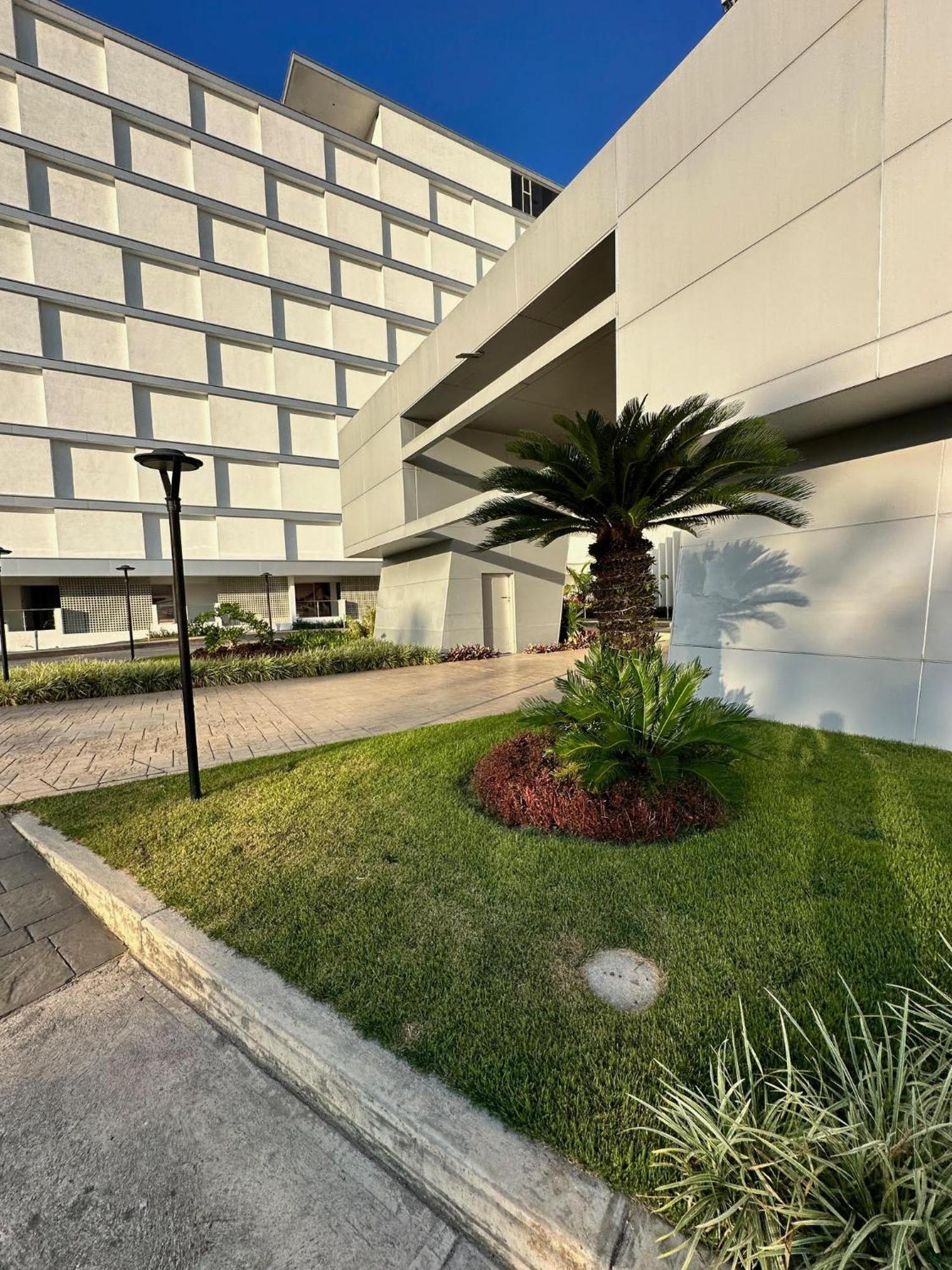 Eurobuilding Tama San Cristobal Hotell Exteriör bild